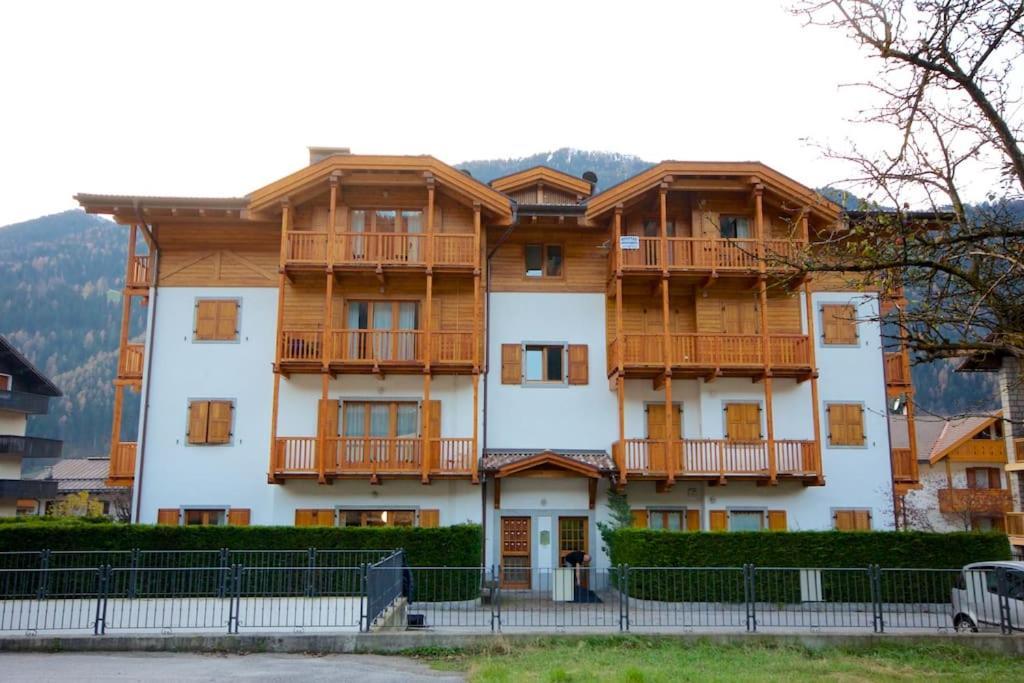 Lovely Apt In Pinzolo Val Rendena 7 Εξωτερικό φωτογραφία